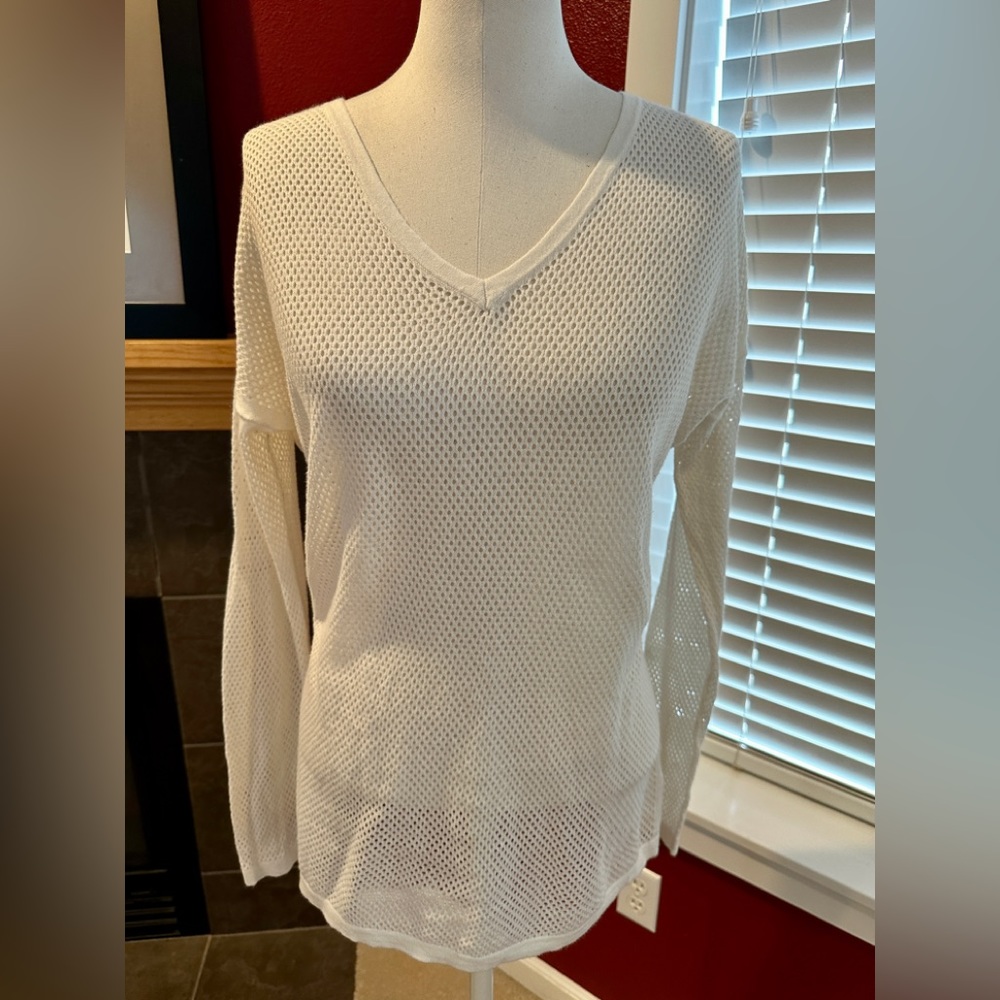 Gap mesh stitch sweater
